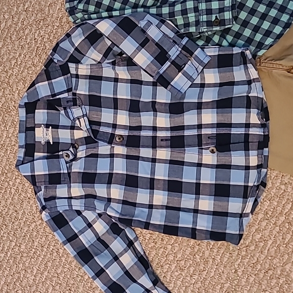 Carters Outfit - Picture 2 of 8